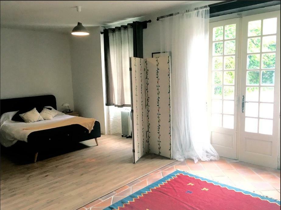 Maison Lyre, Pompadour Hotel Arnac-Pompadour ภายนอก รูปภาพ