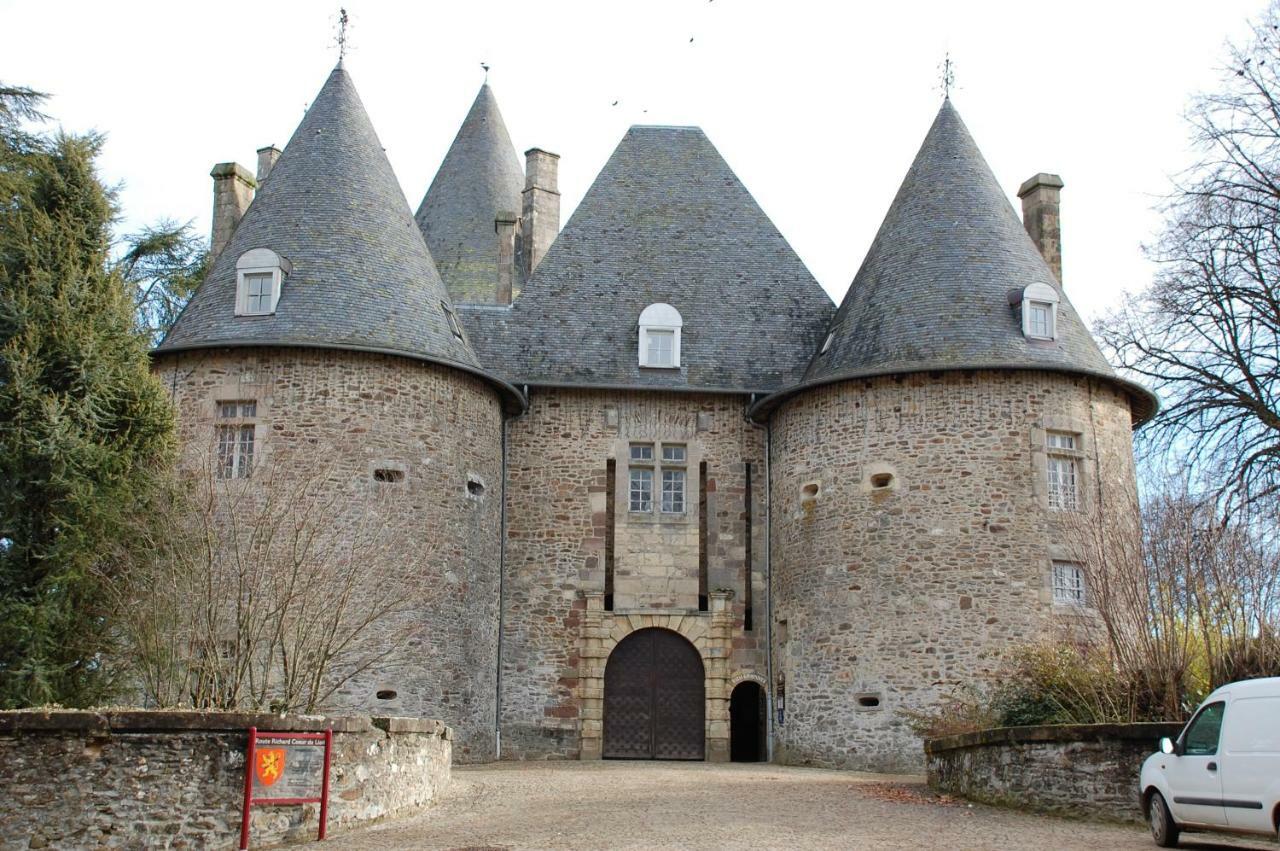 Maison Lyre, Pompadour Hotel Arnac-Pompadour ภายนอก รูปภาพ